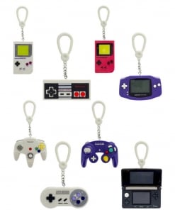 Brelok Nintendo Classic Console Backpack Buddies / 1 Losowa Figurka