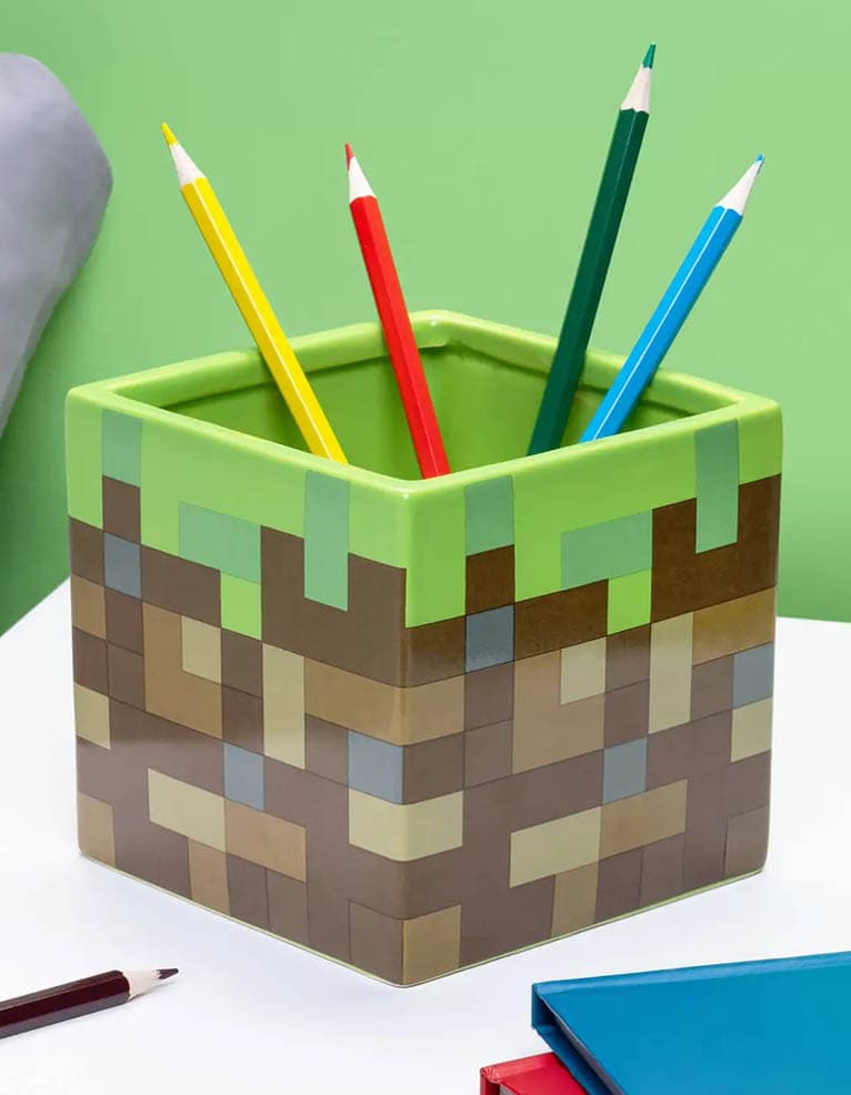 gadżet doniczka / przybornik na biurko / minecraft blok trawy